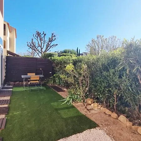 Etoile Bleue Piscine, Jardin Et Douceur De Vivre Daire Carqueiranne