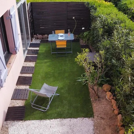 Etoile Bleue Piscine, Jardin Et Douceur De Vivre Apartamento *